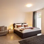 Hotel&boarding House Schlosserwirt