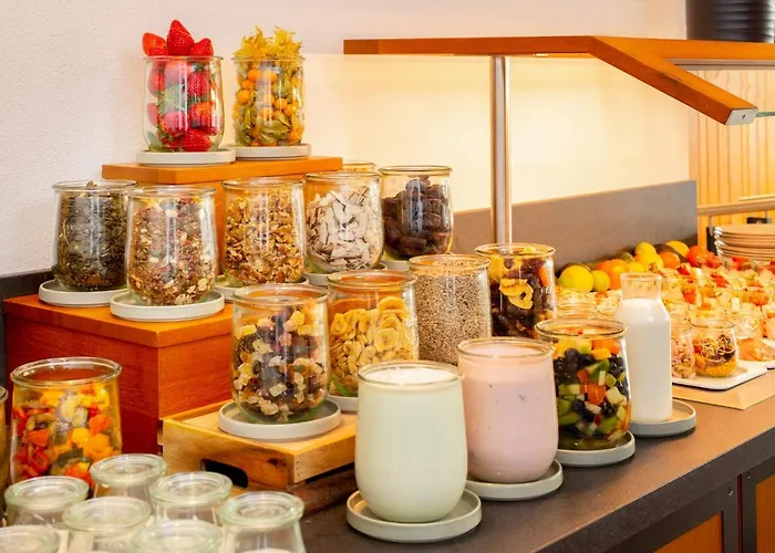 & Boarding House Schlosserwirt Hotel Mering