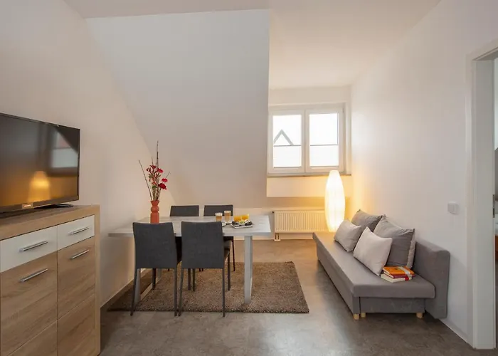& Boarding House Schlosserwirt