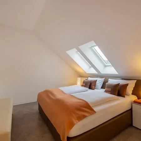 Hotel & Boarding House Schlosserwirt