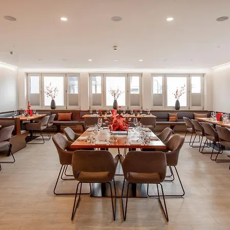 Hotel & Boarding House Schlosserwirt 3*