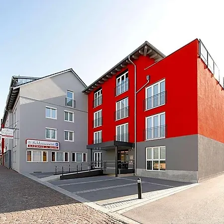 & Boarding House Schlosserwirt Mering
