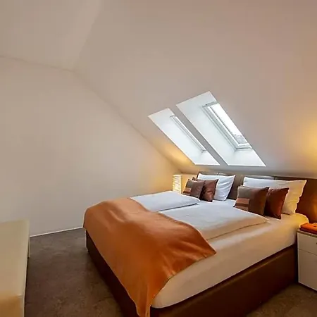 فندق & Boarding House Schlosserwirt Mering