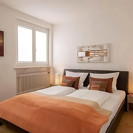 & Boarding House Schlosserwirt 3*
